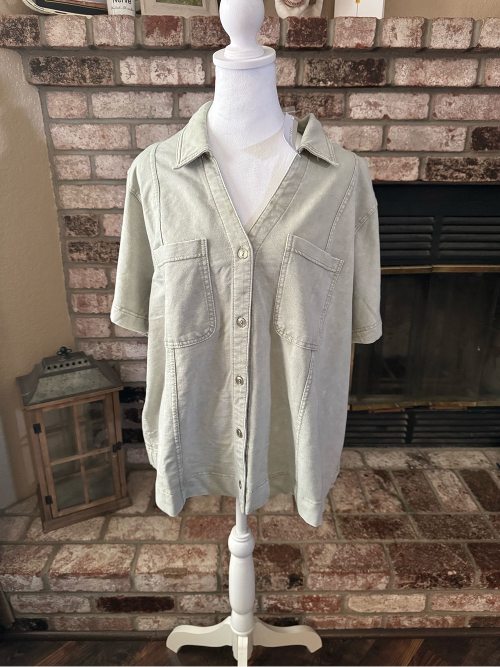 Jane + Delancey Sage Green Short Sleeve Button-Up Shirt - Picture 2 of 6